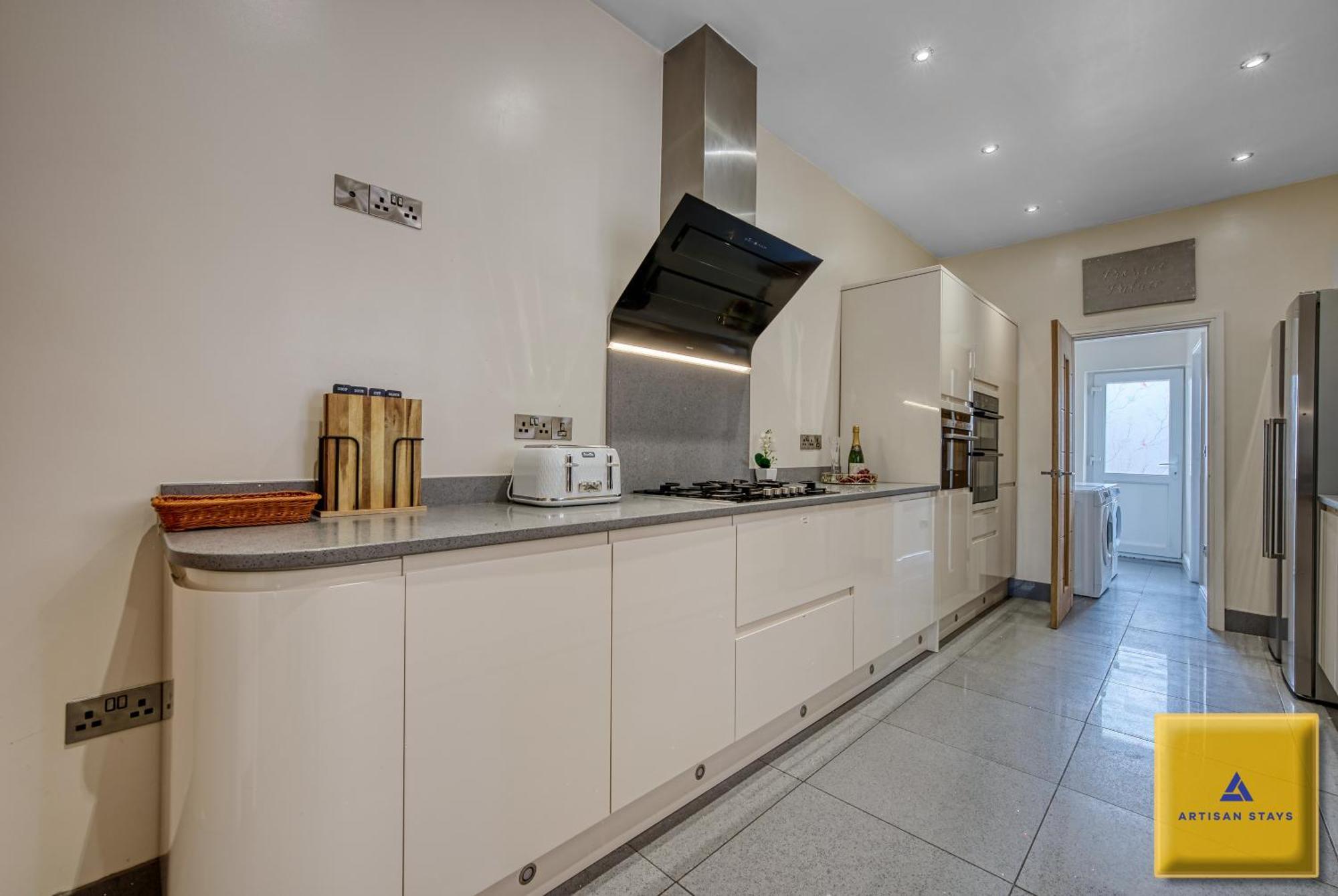 4 Bedroom, 6 Beds, 3 Bathrooms, Near Nec & Birmingham Airport, Business, Contractor And Family Friendly, Free Wi-Fi, Free Parking Coventry Luaran gambar